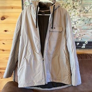 Oakley Jacket. Mens XL. Grey and Black with Hood. Medium Heavy Weight.